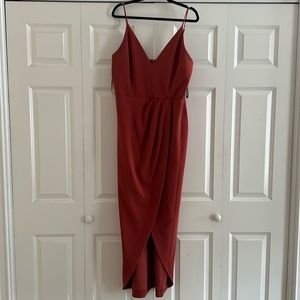 WAYF The Ines V-Neck Tulip Gown in Sienna  Size XL